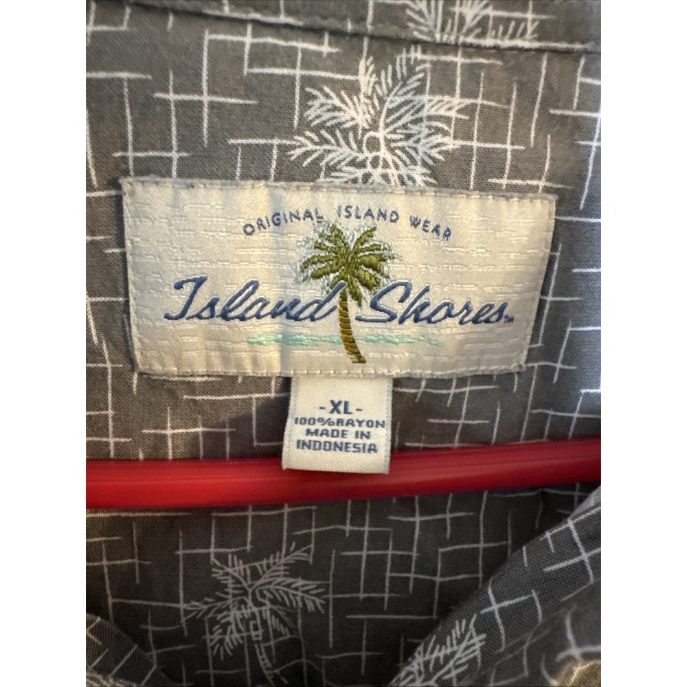 Island Shores Hawaiian Shirt Men XL 100% Rayon Palm Trees Tropical Button Up - Picture 2 of 5